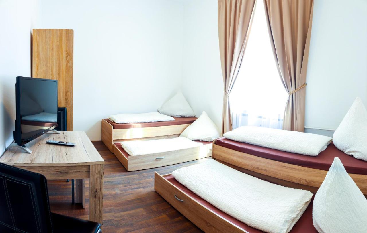 Fmm Hostel Memmingerberg Luaran gambar